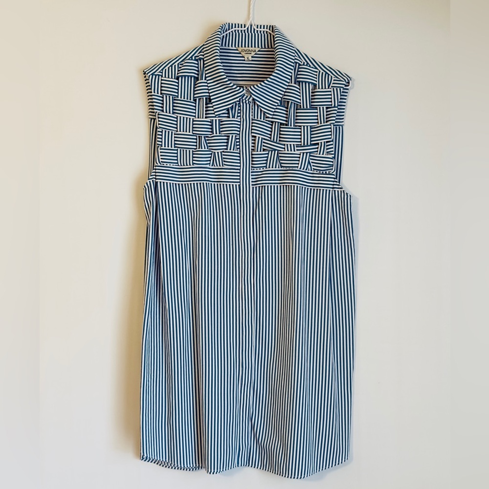 Jovonna London Striped Sleeveless Top Blue and White XL